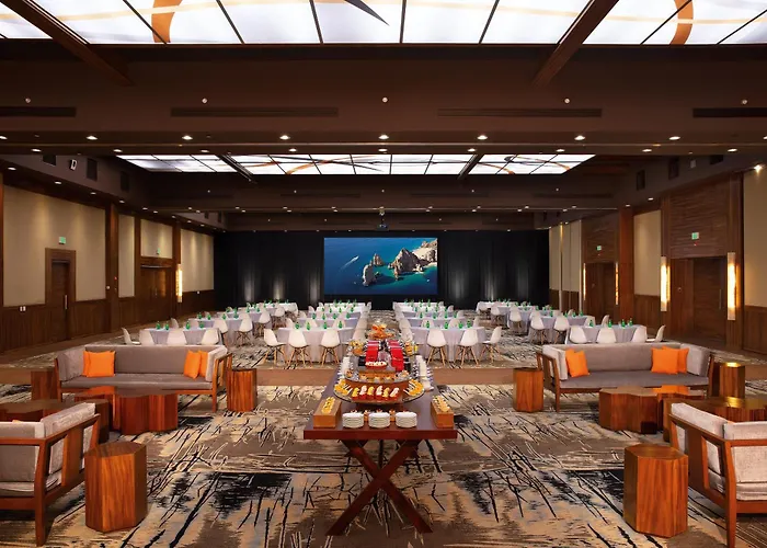 Altitude By Krystal Grand Cabos 4*