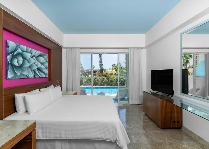 Altitude By Krystal Grand Cabos Resort 4*