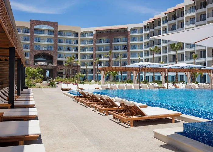Resort Altitude By Krystal Grand Cabos 4*