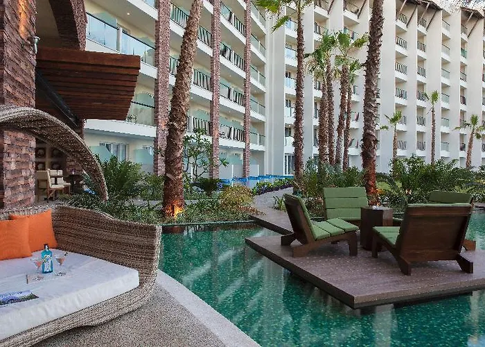 Altitude By Krystal Grand Cabos Resort 4*