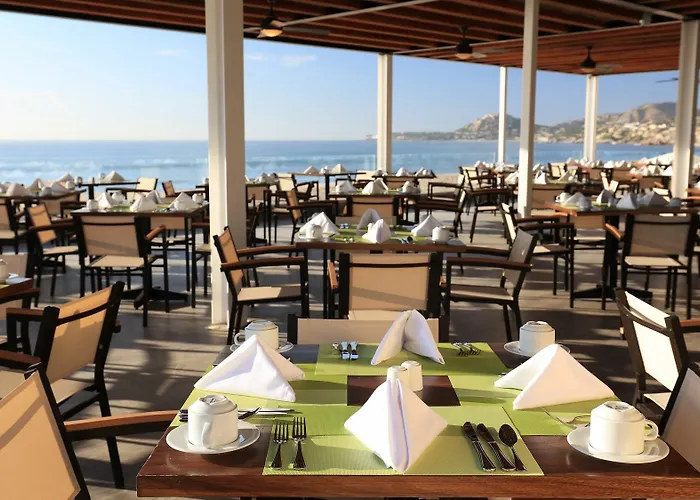 Resort Altitude By Krystal Grand Cabos 4*